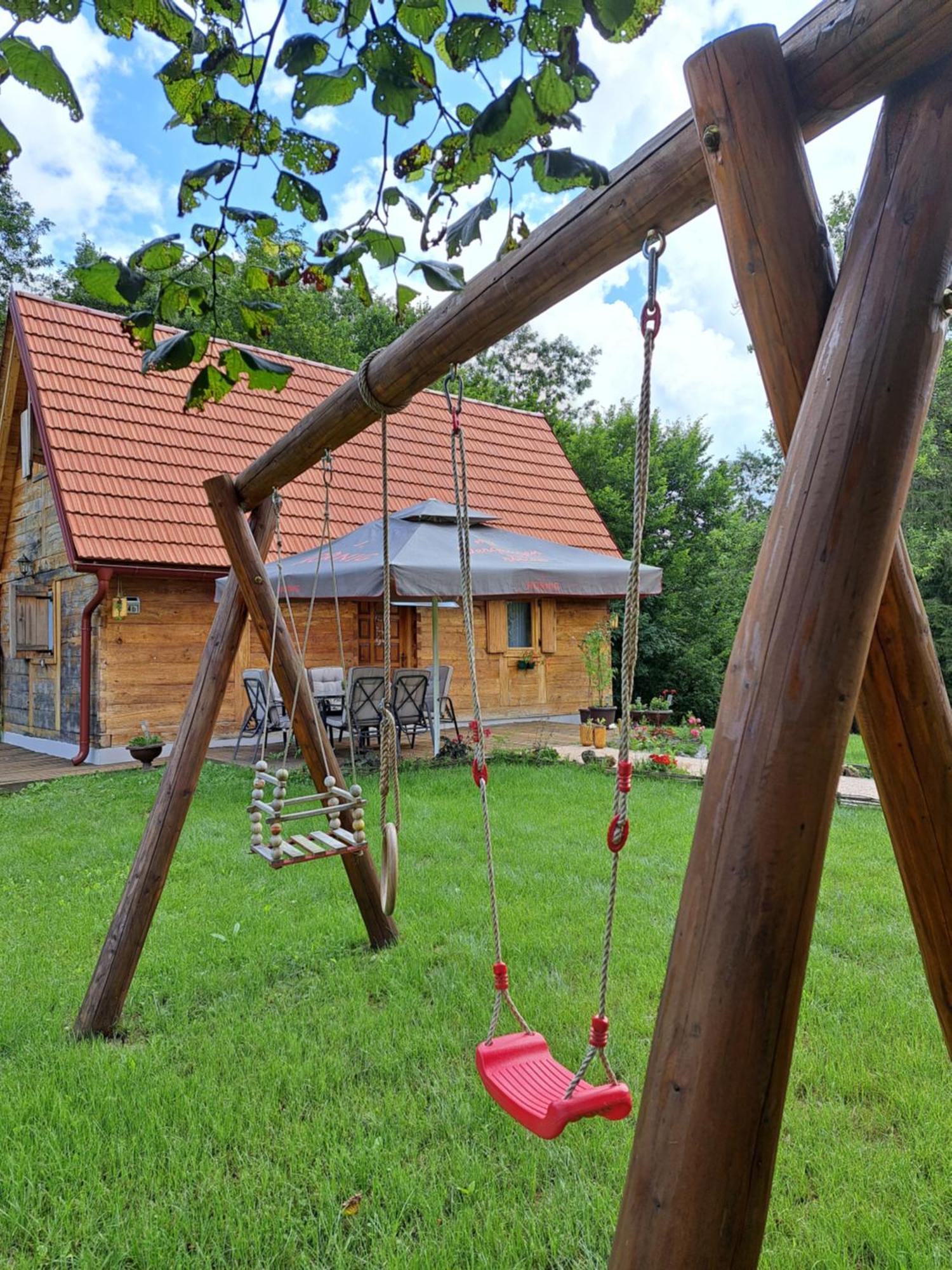 Guest House Mihovil Slunj Zewnętrze zdjęcie